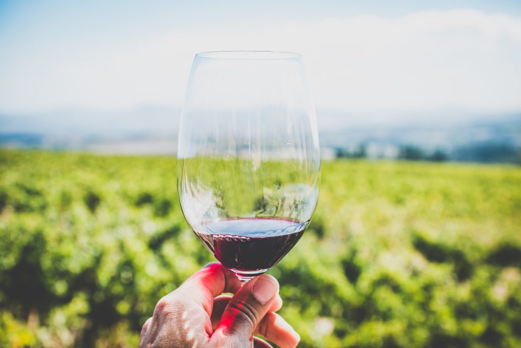 sbiancamento evitare vino rosso