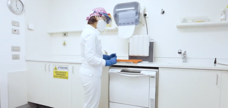 processo di sterilizzazione - studio dentistico Orange Pordenone